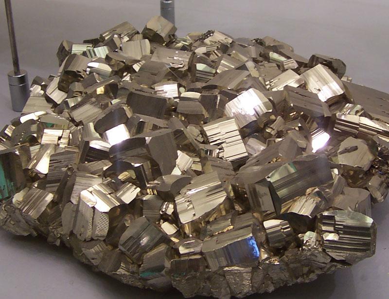 Examples: Diamond (C) Galena (PbS)