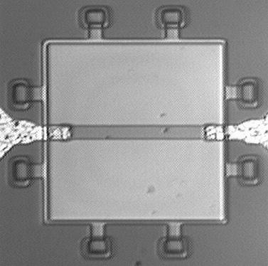 129 Figure 5.4 Photograph of the low voltage shear stress sensor on a M 3 chip. The polysilicon wire is 15 μm wide and 150 μm long.