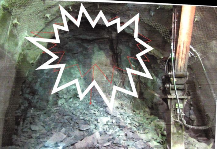 1996), nevertheless there are rockfalls reported to have been ejected up to 7 meters from the tunnel wall.