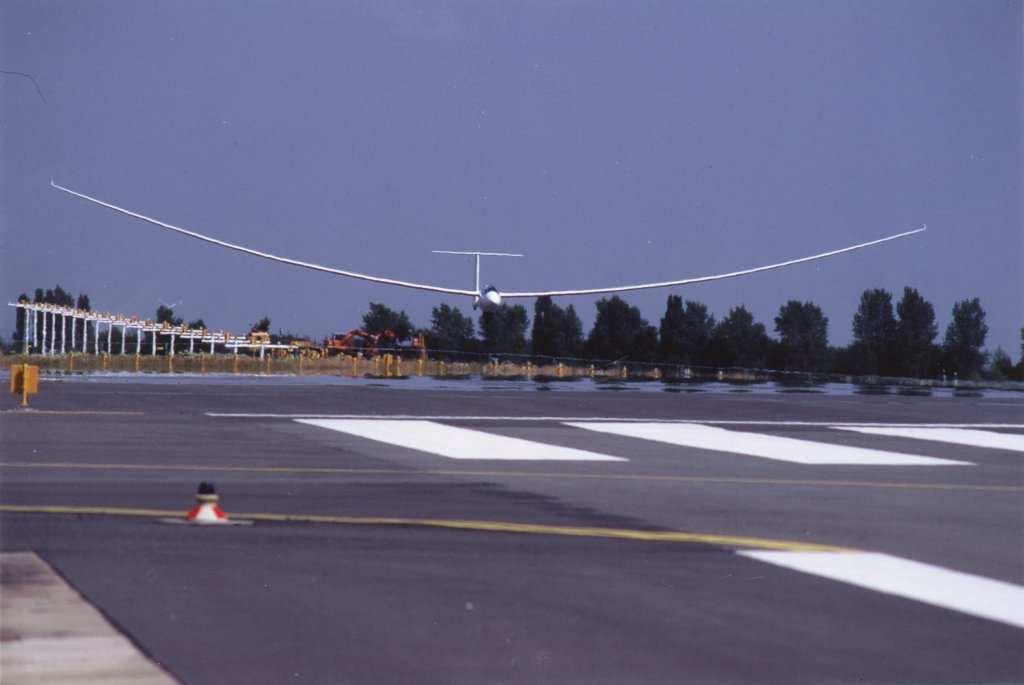10 S. Heinze Figure 1: The eta glider aircraft.