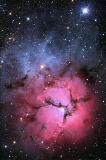 Ht Stuff Inizatin nebulae Trifid Nebula (M20) visible