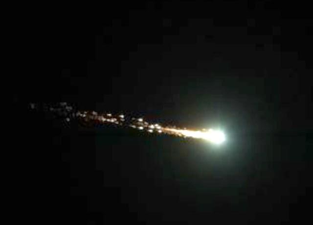 The meteor phenomena Meteoroid enters top of atmosphere (~100 km up) at 15-40 km/s