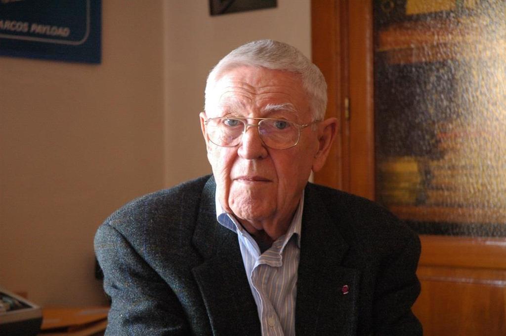 In memoriam Jean Dommanget (1924-2014) Worked on site selection for ESO, investigated astrometry and dynamics of visual double stars, compiled CCDM (a