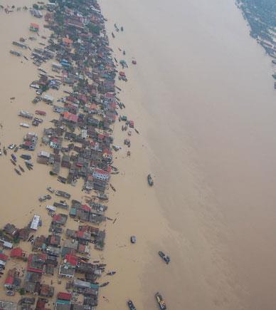 Floodwaters have submerged about 170,000 homes and 23,700 hectares of crops. 4.