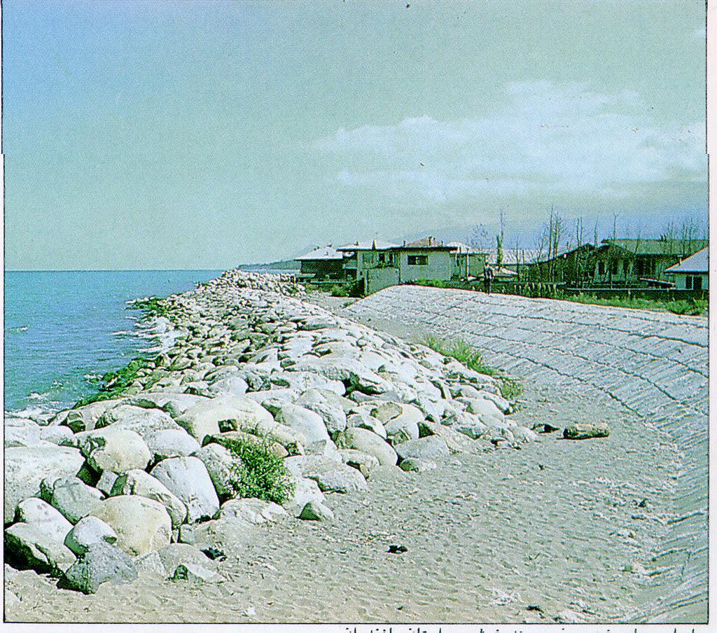 1 Figure 1: West of Novshahr in the Iranian coast of