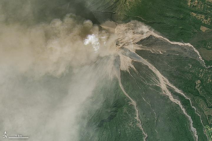 VDAP Response to ongoing volcano crisis at Fuego Volcano, Guatemala USGS-USAID Volcano Disaster Assistance Program has sent a geophysicist and lahar subject matter expert to Guatemala to assist with