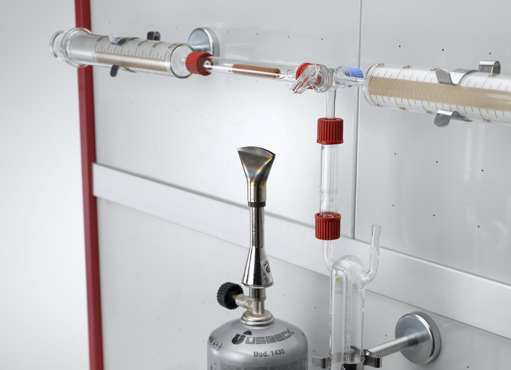 INDIVIDUAL AND FLEXIBLE MODULAR SYSTEM Glass connectors provide gas-tight connections between glassware Simple set-up and break-down with GL screw fittings Experiment