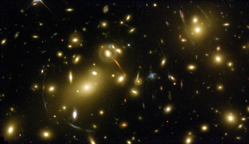 Best strong lensing data: Hubble