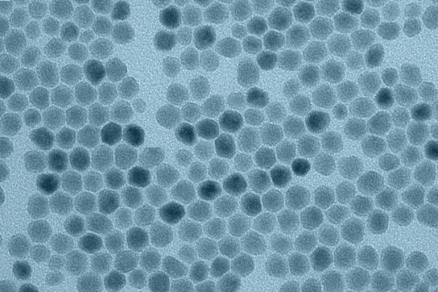 4 :Tm (1%)@NaYF 4 core shell nanoparticles.