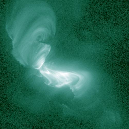 The inset in panel (f) shows zoomed-in image of the brightest region during the peak emission of the X9.3 flare.