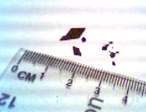 Single crystal of Fe8 Single array of