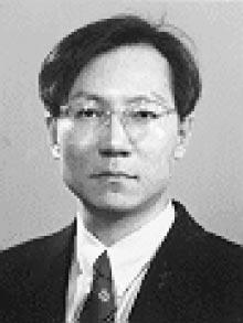 Korea Inst. Tele. Electron., vol. 32, pp. 77 86, May 1995. [14] T. Shibata and A. Nakata, A fully-parallel vector quantization processor for real-time motion picture compression, IEEE Int.
