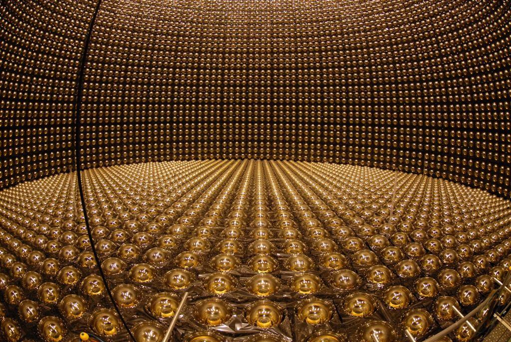 AN EXPERIMENTAL OVERVIEW OF NEUTRINO PHYSICS