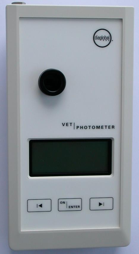 5 2. Installation Please observe the following instructions for use: Insert the rechargeable battery if the instrument is to be used networkindependent or connect the photometer to the power supply