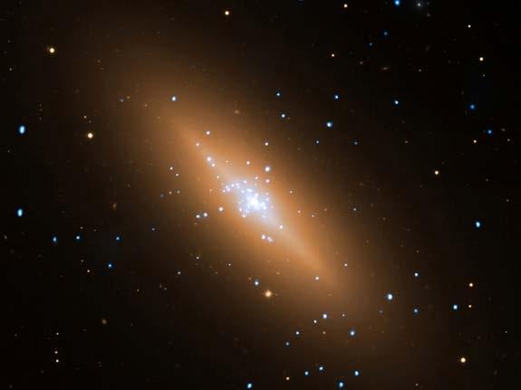 The S0 Galaxy NGC 3115 D = 9.7 Mpc Tonry et al. 2001 M BH = 0.7-2.0 x 10 9 M Sun R B = 2.5-5 Kormendy et al. 1996 Emsellem et al.