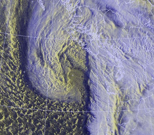 ACKNOWLEDGEMENT Area of lighter winds Washington Figure 11: Raw SAR image taken at 1427 UTC April 2, 2010.