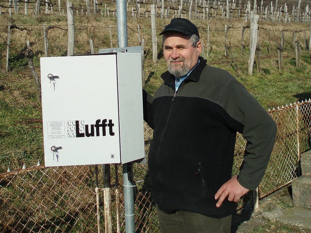 AgMet (Agro-Meteorology) Monitoring of microclimates in wine