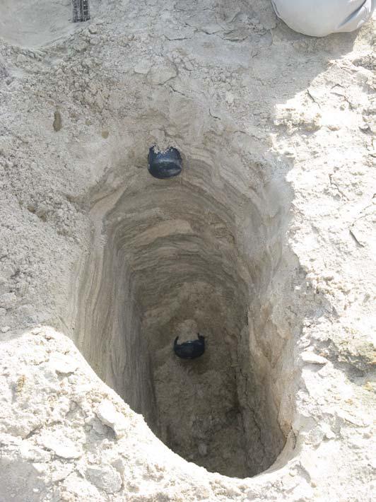 (OSL-46, top), 9cm of gypsum sand and 44cm of sabkha sediment (OSL-44, bottom).