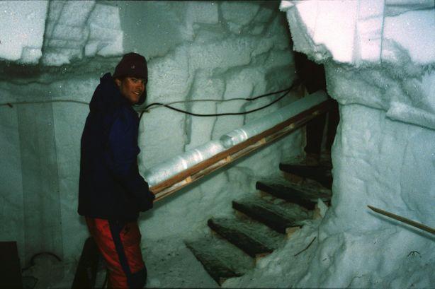 Science in a Labyrinth Ice cores are