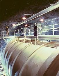 Homestake (1969 ~99) n e 37 Cl 37 Ar e - 380,000 l of C 2 Cl 4 (615 tons) Homestake Mine, 1400 m deep En
