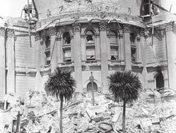 The total damage to San Francisco involved 490 city blocks 25,000 buildings were destroyed, 250,000 people were left homeless, and approximately 3000 were killed.