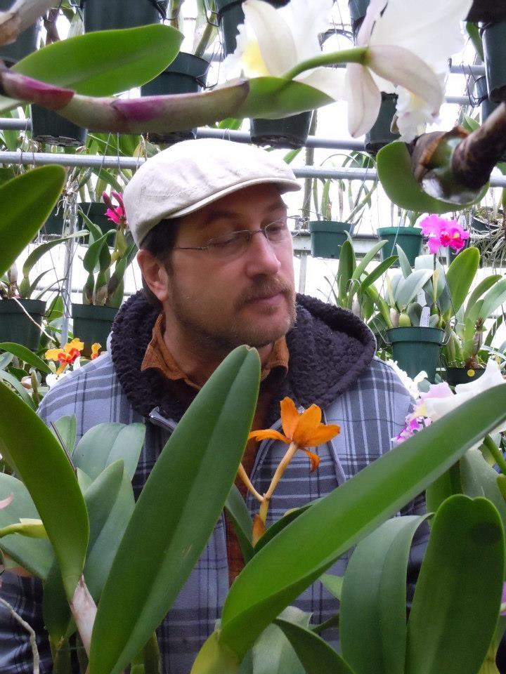 June 2018 Volume 17 Issue 10 Delaware Orchid Society June Banquet Speaker Ed Weber 3 Ed Weber is an AOS Accredited judge in the Mid-Atlantic Judging Center in Philadelphia.