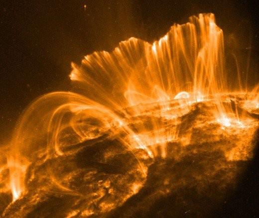 Solar flares & CMEs SOLAR FLARES & CORONAL MASS EJECTIONS https://www.youtube.com/watch?