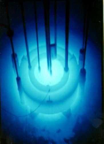 Visualizing Cherenkov Radiation Reactor Core Light propagation and Cherenkov Cone Intensity,
