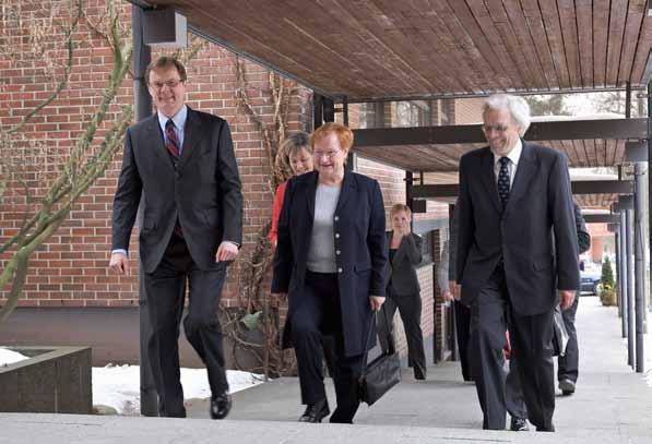 President of Finland visits Vaisala The President of the Republic of Finland, Tarja Halonen, along with her spouse, Doctor Pentti Arajärvi, and the Governor of the Province of Southern Finland,