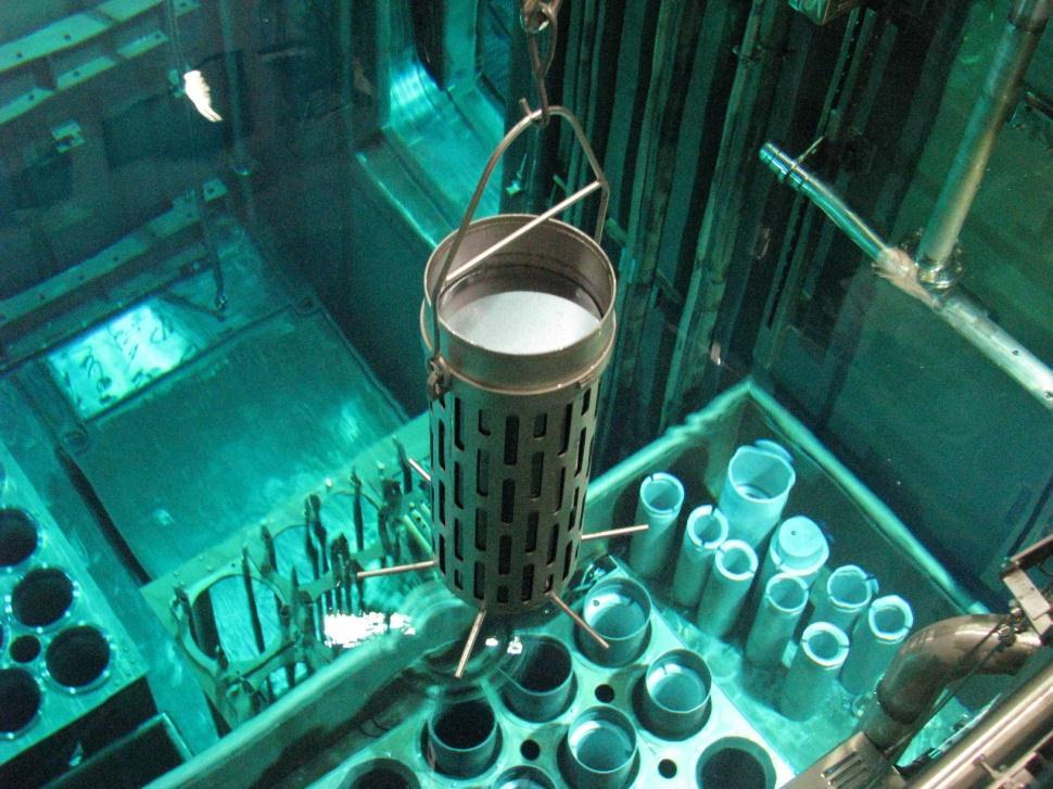reactor pool Insertion of Si
