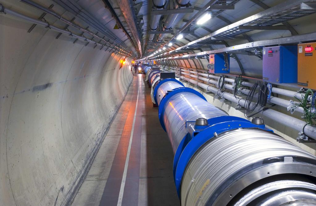Dipole magnets of LHC in the tunnel Dezső Horváth: