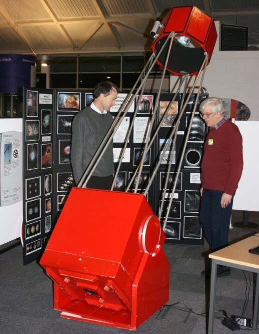 USING A DOBSONIAN TELESCOPE Simplicity is the driver behind the Dobsonian telescope design from the simple Newtonian telescope tube to simplified Alt-Azimuth mounting it is easiest telescope to make