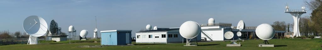 Le Centre de météorologie spatiale Le CMS a été créé en 1963, il emploie aujourd hui 65 personnes.