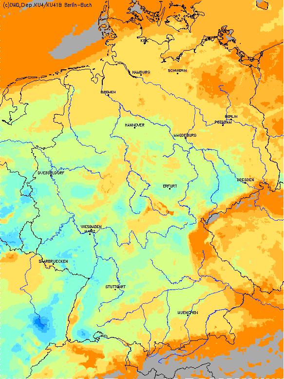 Model Output Users Output Supply Precipitation supply [mm] 7 January 2011 12 UTC forecast 6 Jan 2011 12 UTC 0h 24h data provision via ftp server plots of a result
