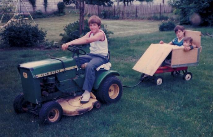 1966 John Deere 60 Lawn Tractor By Jason Muller Formatted: Centered Our John Deere Model 60 garden tractor was originally bought new from the Greenway Implement, John Deere dealership in Paullina,