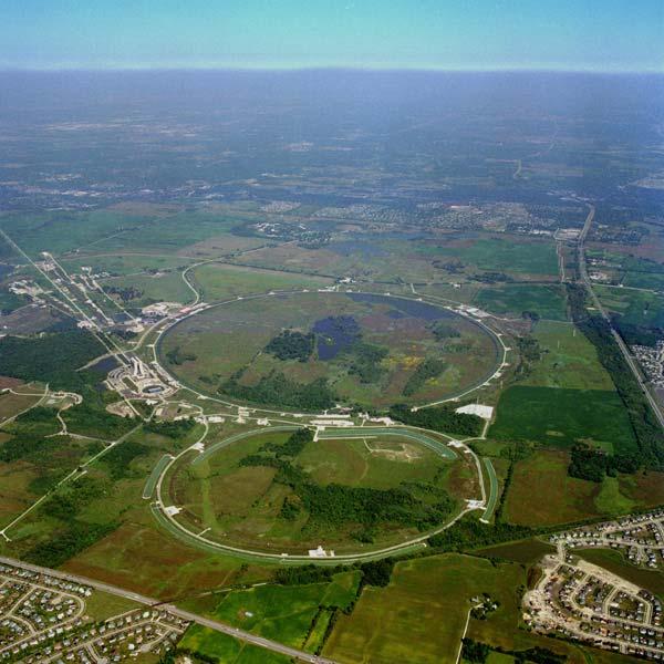 The Fermilab Tevatron Collider p Chicago p Tevatron Upgrades Increase in Luminosity 2x10 31 -> 5x10 32 cm -2 s -1 Booster CDF 1.96 TeV p DØ Bunch spacing 3.