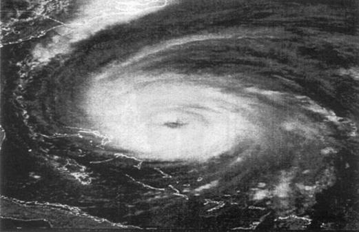 0.6 3 Test of different cloud sensitive parameters over extended clouds: 04.09.1996: Hurricane Fran 0.4 0.2 0 0.6 0.55 0.5 0.45 2.