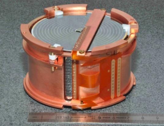 Cryogenic Experiments Phonon + Light or Phonon + Charge calorimeter arrays module masses 20g 1400g thermometers: superconducting