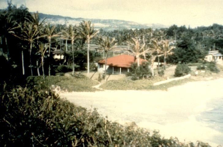 Tsunami striking Hawaii in 1957 (part 1)