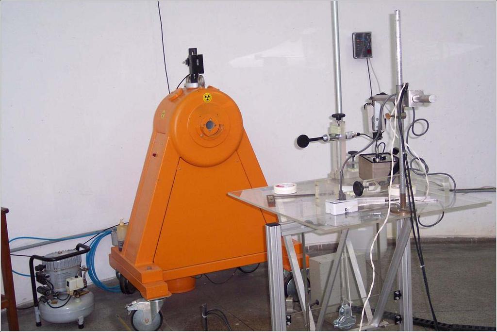 Instrument under calibration Irradiator Figure 1.