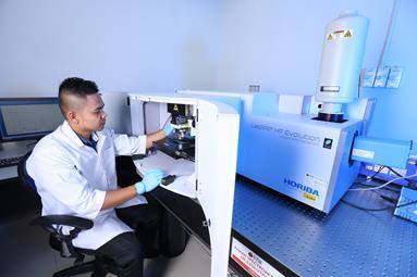 Laboratory : Advanced Optical Microscope & Nano Raman Photoluminescene Laboratory