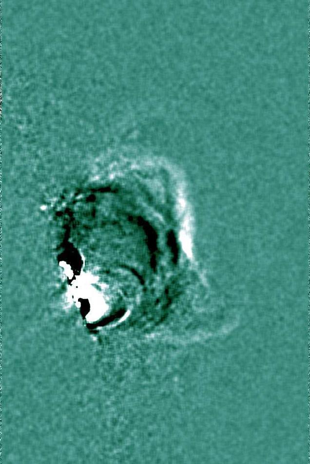 The flux rope contours (green) of AIA 131 Å are overlaid on the AIA 171 Å image (panel d)). The blue dotted curve in AIA 171 Å indicates the cool compression front of the CME.