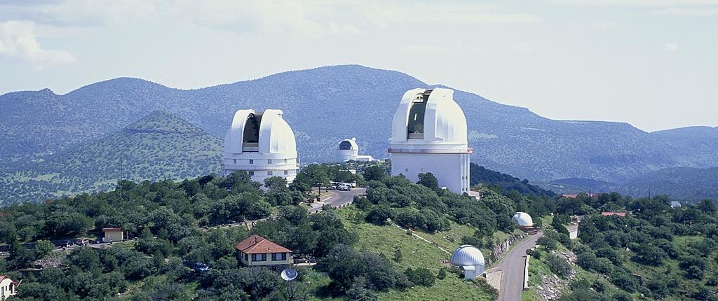 Observations @ McDonald Observatory 2.