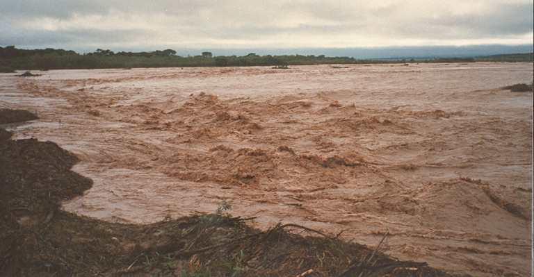 A turbion in 1992, with velocities higher than 6m/s A meandering flow in a braided river, with very high
