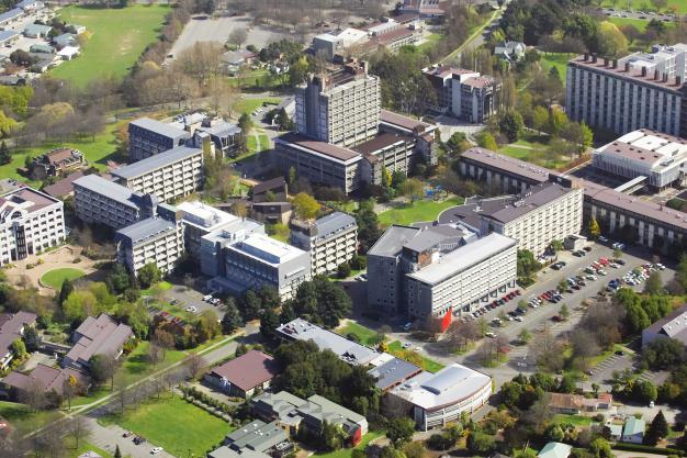 Abut University f Canterbury Overview Funded by schlars f Oxfrd and Cambridge universities in