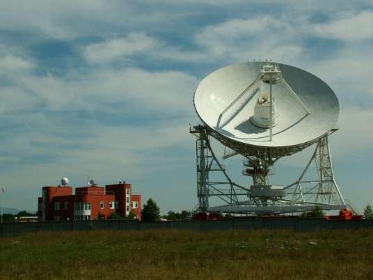 Institute of Applied Astronomy of RAS Interferometrical complex of 3 32-meter dish radiotelescopes (S-Petersburg) Location at 3 places: near S-Petersburg,