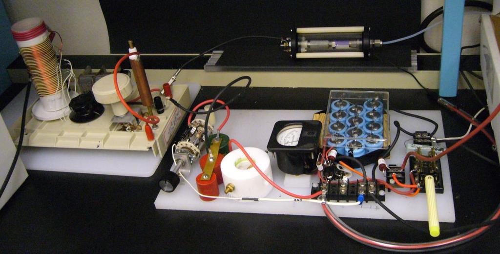 Fig. 21. Test setup for measuring the HRM spectra (2005) Tens of hydrogen spectrums have been measured in 2005 in one of York University laboratories, Toronto, Canada.