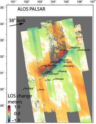 km rupture. A total of more than 15 PALSAR frames were used in the coseismic analysis.
