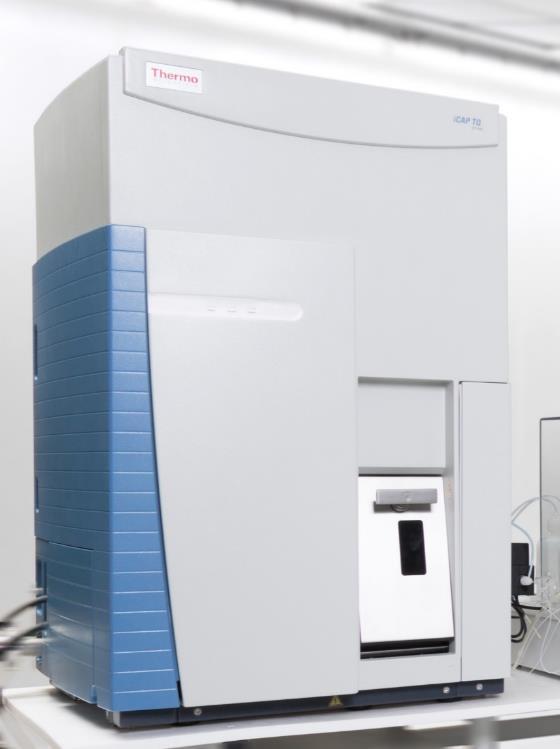 Thermo Scientific icap TQs ICP-MS Push the boundaries of detection with triple quadrupole ICP-MS performance and ease of use for QA/QC analysis in the wafer fabrication process with the icap TQs