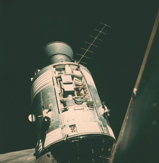 http://www.jpl.nasa.gov/ Example1.3.1 VHF Band-Apollo-17/ALSE The Apollo 17 moon craft launched by U.S.(Dec.